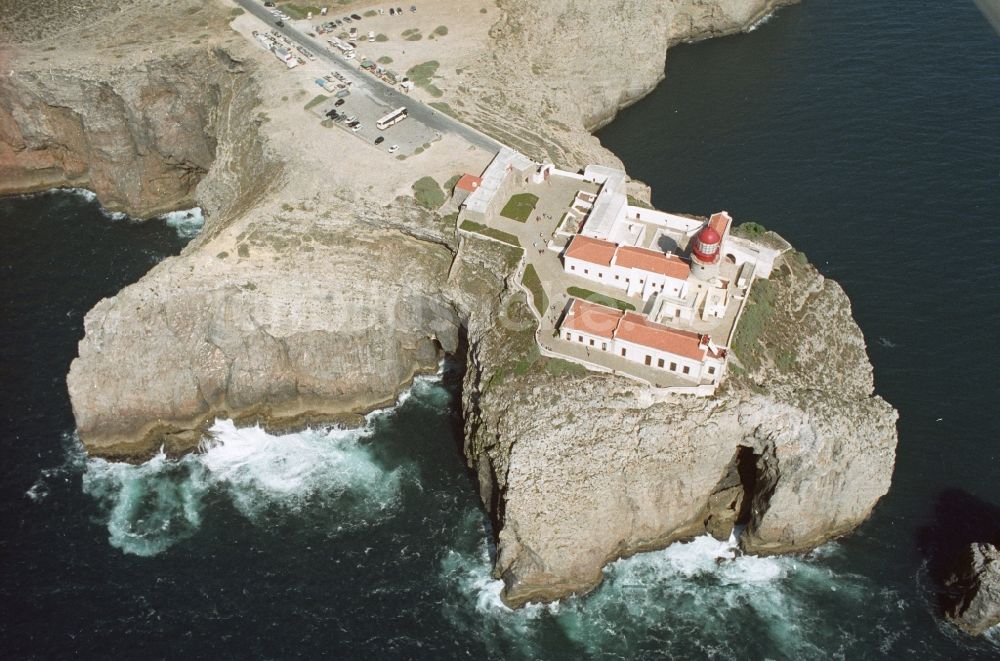 Luftbild Sagres - Leuchtturm auf der Südwestspitze des europäischen Festlands - Cabo de São Vicente bei Sagres in Portugal