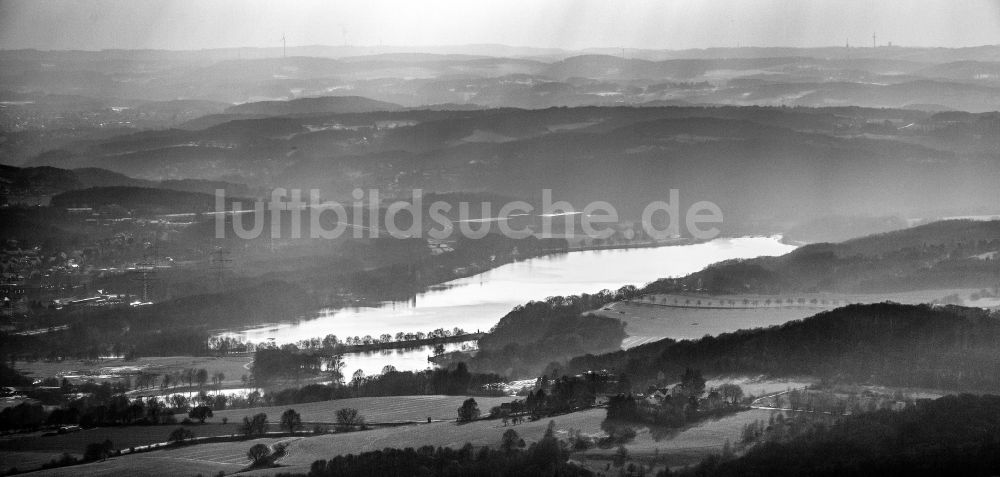 Luftbild Witten - Licht- Reflexionen auf dem Kemnader Stausee in Herbede im Bundesland Nordrhein-Westfalen