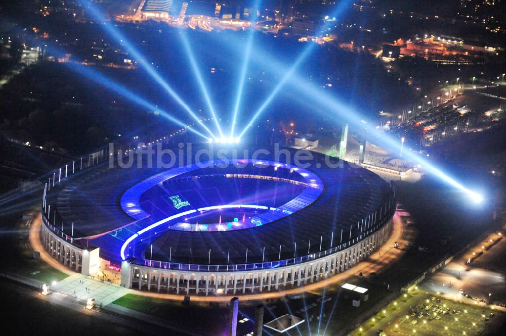 Luftaufnahme Berlin - Lichtshow Night of Lights im Olympiastadion Berlin