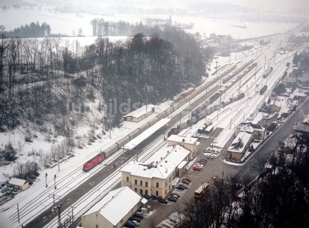 Österreich von oben - LIDL - Logistikzug auf der Strecke Lambach - Villach in Österreich.