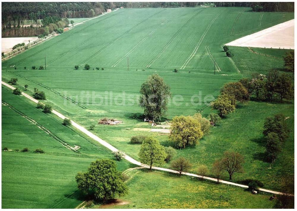 Luftaufnahme Liesten - Liesten / Sachsen - Anhalt 09.05.2002