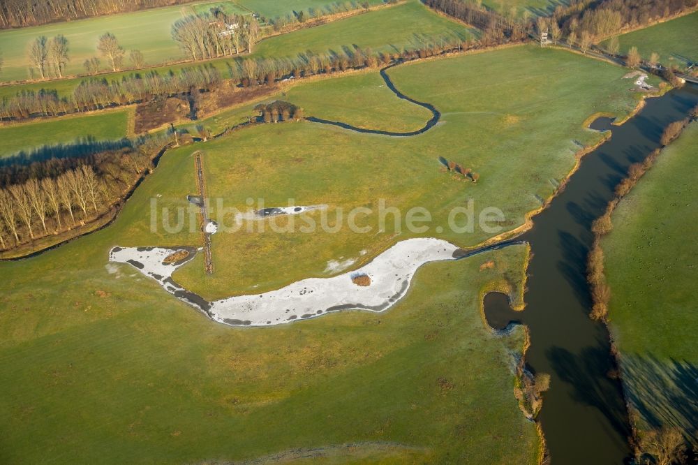 Luftbild Hamm - Lippe- Auen Grasflächen- Strukturen einer Feld- Landschaft in Hamm im Bundesland Nordrhein-Westfalen