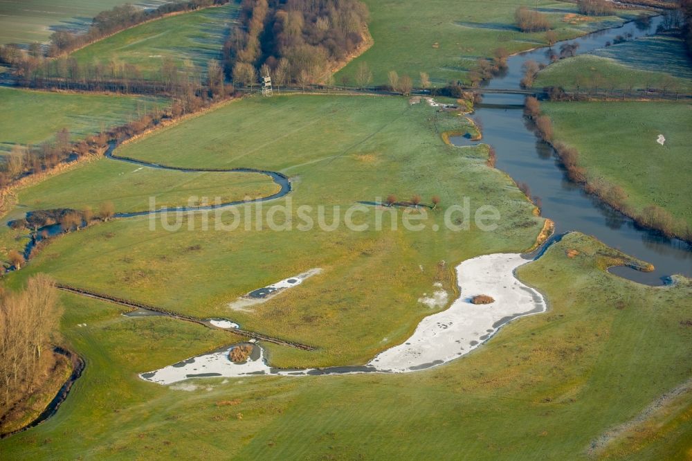 Luftbild Hamm - Lippe- Auen Grasflächen- Strukturen einer Feld- Landschaft in Hamm im Bundesland Nordrhein-Westfalen