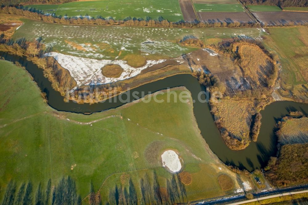 Luftaufnahme Hamm - Lippe- Auen Grasflächen- Strukturen einer Feld- Landschaft in Hamm im Bundesland Nordrhein-Westfalen