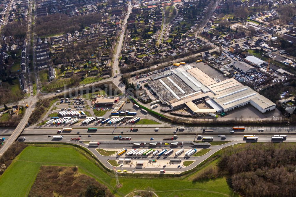 Fuhlenbrock von oben - LKW- Abstellflächen an der Autobahn- Raststätte und Parkplatz der BAB A2 in Fuhlenbrock im Bundesland Nordrhein-Westfalen, Deutschland