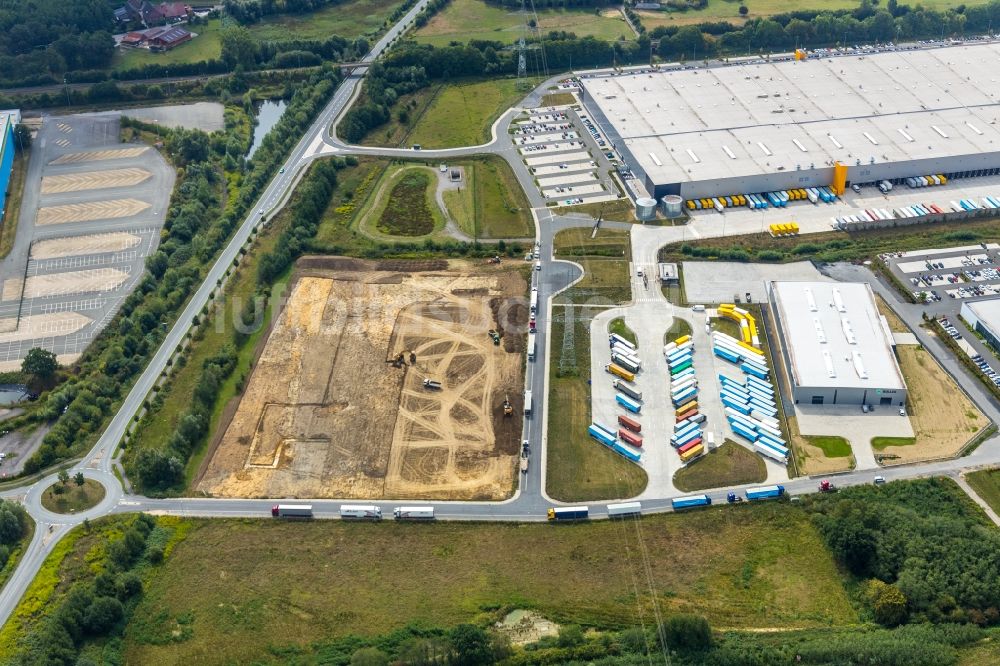 Luftbild Werne - LKW- Abstellflächen und Freiflächen- Lager der an der Carl-Zeiss-Straße in Werne im Bundesland Nordrhein-Westfalen, Deutschland