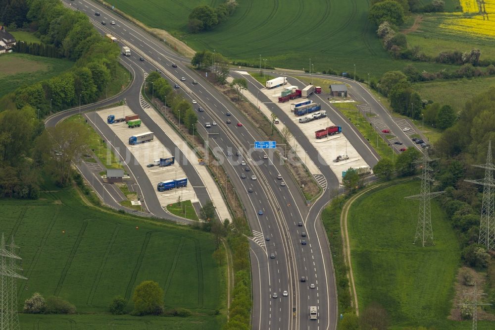 Luftaufnahme Castrop-Rauxel - LKW-Rastplätze Holthauser Bruch und Lusebrink in Castrop-Rauxel im Bundesland Nordrhein-Westfalen NRW