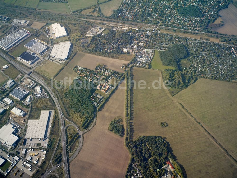 Birkenhain von oben - Ländliche Gegend und Industriegebiet um Birkenhain im Bundesland Brandenburg