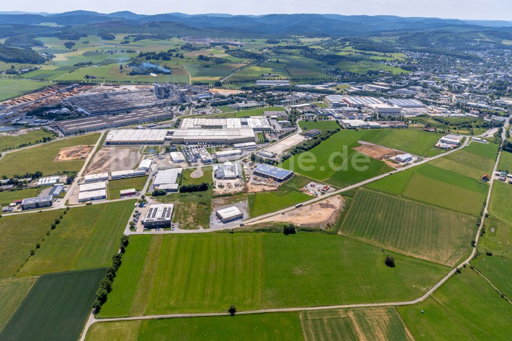 Brilon von oben - Ländliches Industrie- und Gewerbegebiet in Brilon im Bundesland Nordrhein-Westfalen, Deutschland