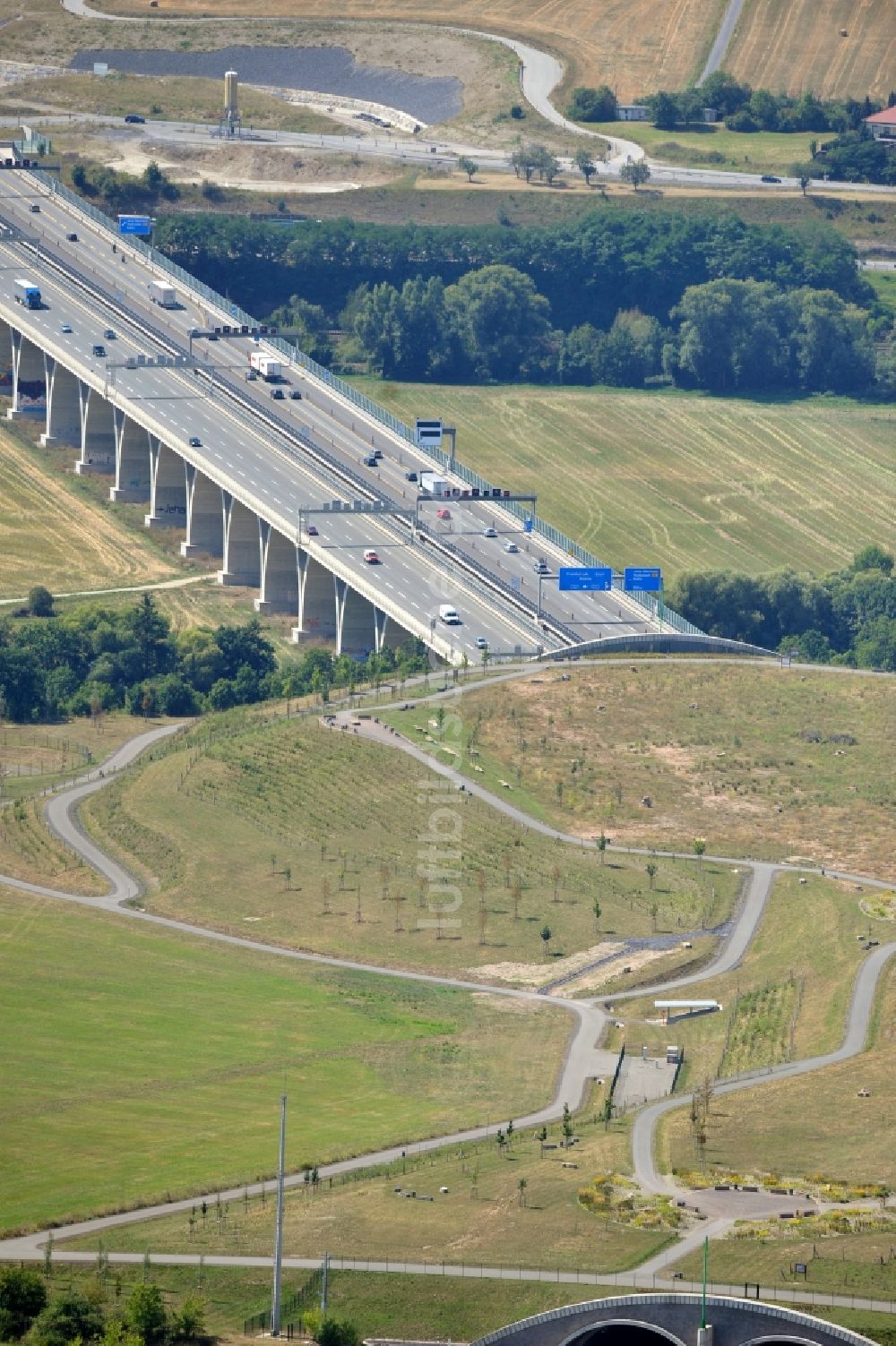 Jena aus der Vogelperspektive: Lobdeburg-Tunnel in Jena im Bundesland Thüringen