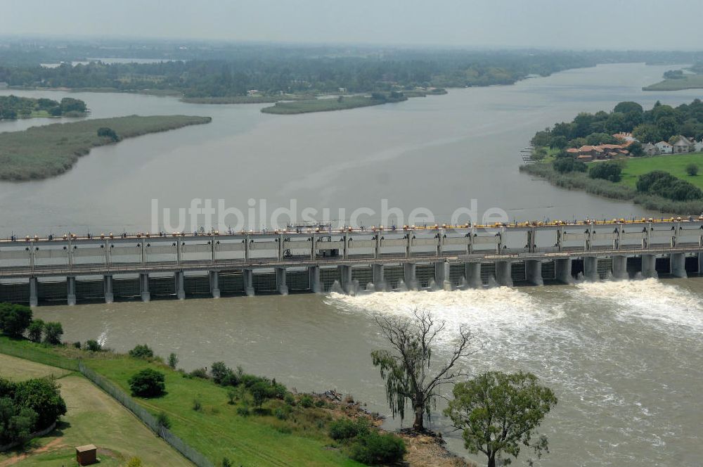 Lochvaal aus der Vogelperspektive: Lochvaal Staudamm - The Vaal Dam near Lochvaal