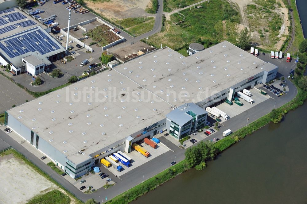 Frankfurt am Main von oben - Logistikhalle der ProLogis Spedition in Frankfurt am Main im Bundesland Hessen