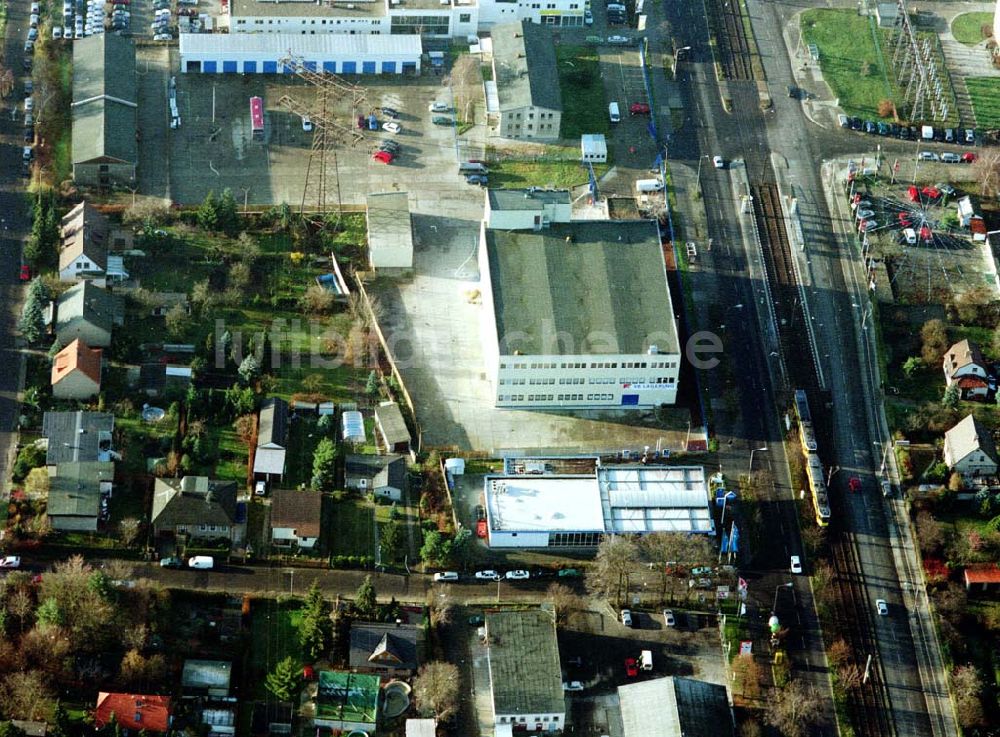 Berlin - Hohenschönhausen von oben - Logistikzentrum der DEVON SB - Lagerung an der Hansastraße 216 in 13051 Berlin - Hohenschönhausen (tel.: 030-98313810).