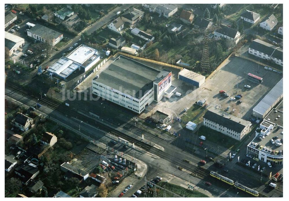 Berlin - Hohenschönhausen von oben - Logistikzentrum der DEVON SB - Lagerung an der Hansastraße 216 in 13051 Berlin - Hohenschönhausen (tel.: 030-98313810).