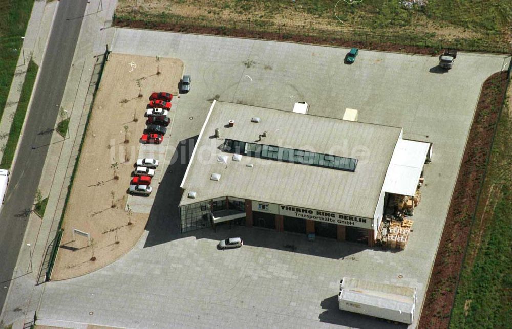 Luftaufnahme Gewerbegebiet Lindenberg bei Berlin-Karow - Logistikzentrum der Firma Thermo King Berlin Transportkälte GmbH im Gewerbegebiet Lindenberg.