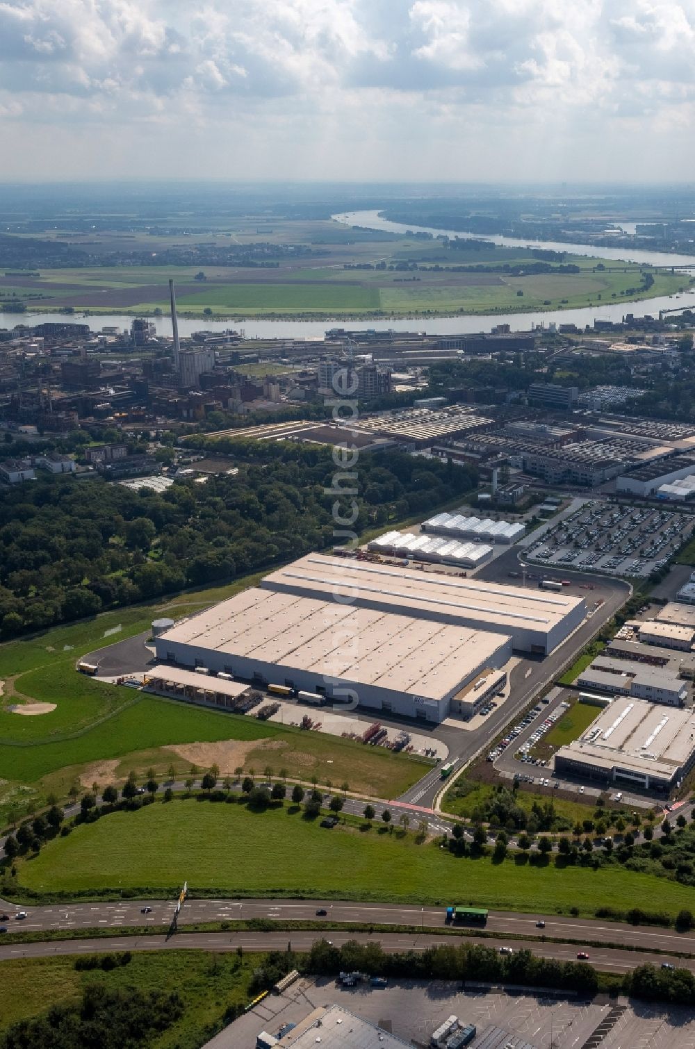 Krefeld von oben - Logistikzentrum der Siemens Real Estate an der Duisburger Straße in Krefeld im Bundesland Nordrhein-Westfalen