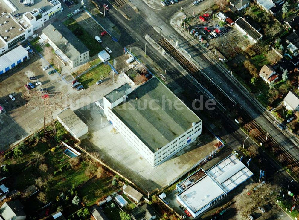 Berlin - Hohenschönhausen von oben - Logistrikzentrum der DEVON SB - Lagerung an der Hansastraße 216 in 13051 Berlin - Hohenschönhausen (tel.: 030-98313810).