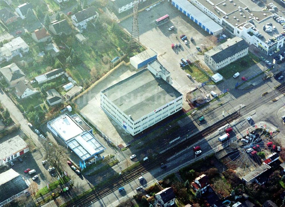 Luftbild Berlin - Hohenschönhausen - Logistrikzentrum der DEVON SB - Lagerung an der Hansastraße 216 in 13051 Berlin - Hohenschönhausen (tel.: 030-98313810).