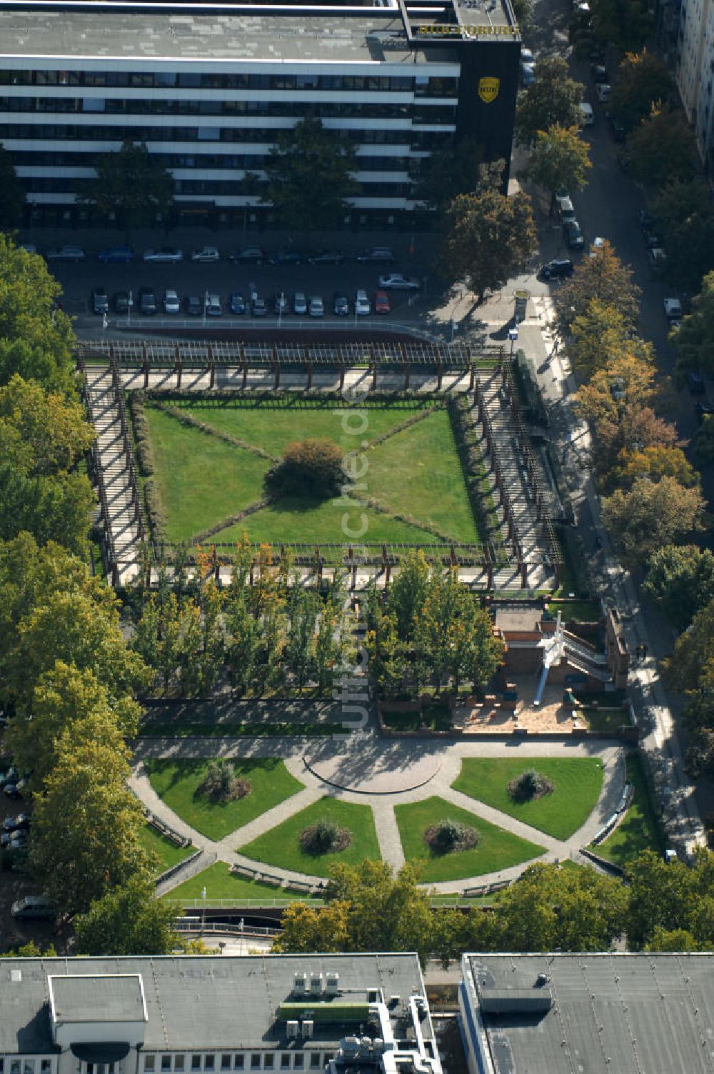 Luftbild Berlin - Los-Angeles-Platz in Berlin