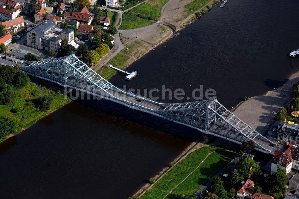 Dresden aus der Vogelperspektive: Loschwitzer Brücke Blaues Wunder über der Elbe in Dresden im Bundesland Sachsen