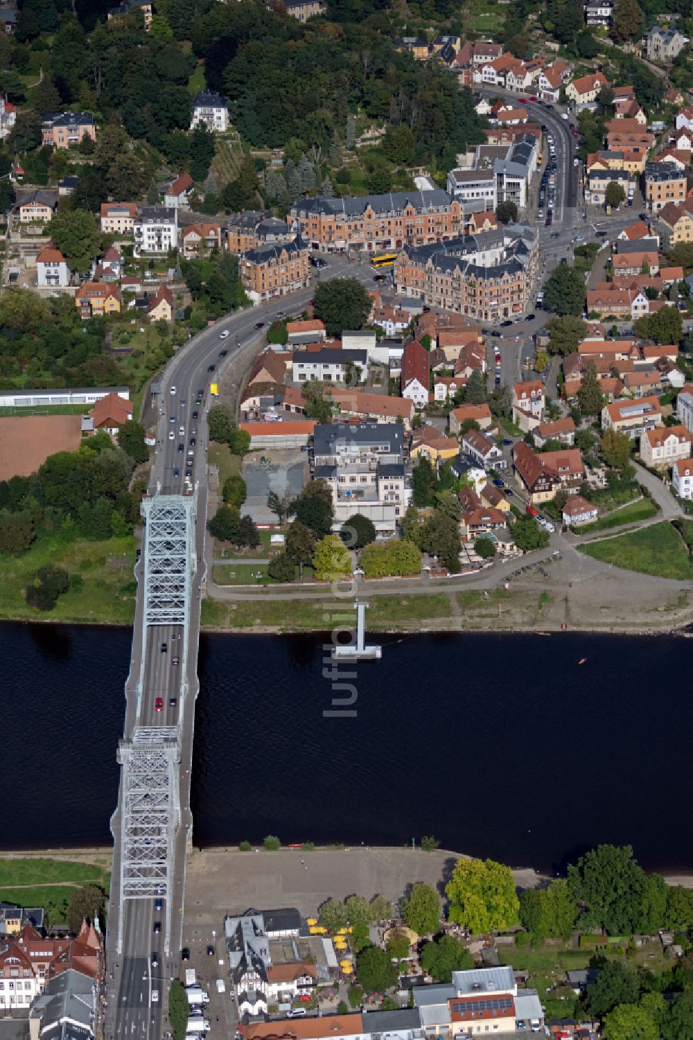 Luftbild Dresden - Loschwitzer Brücke Blaues Wunder über der Elbe in Dresden im Bundesland Sachsen