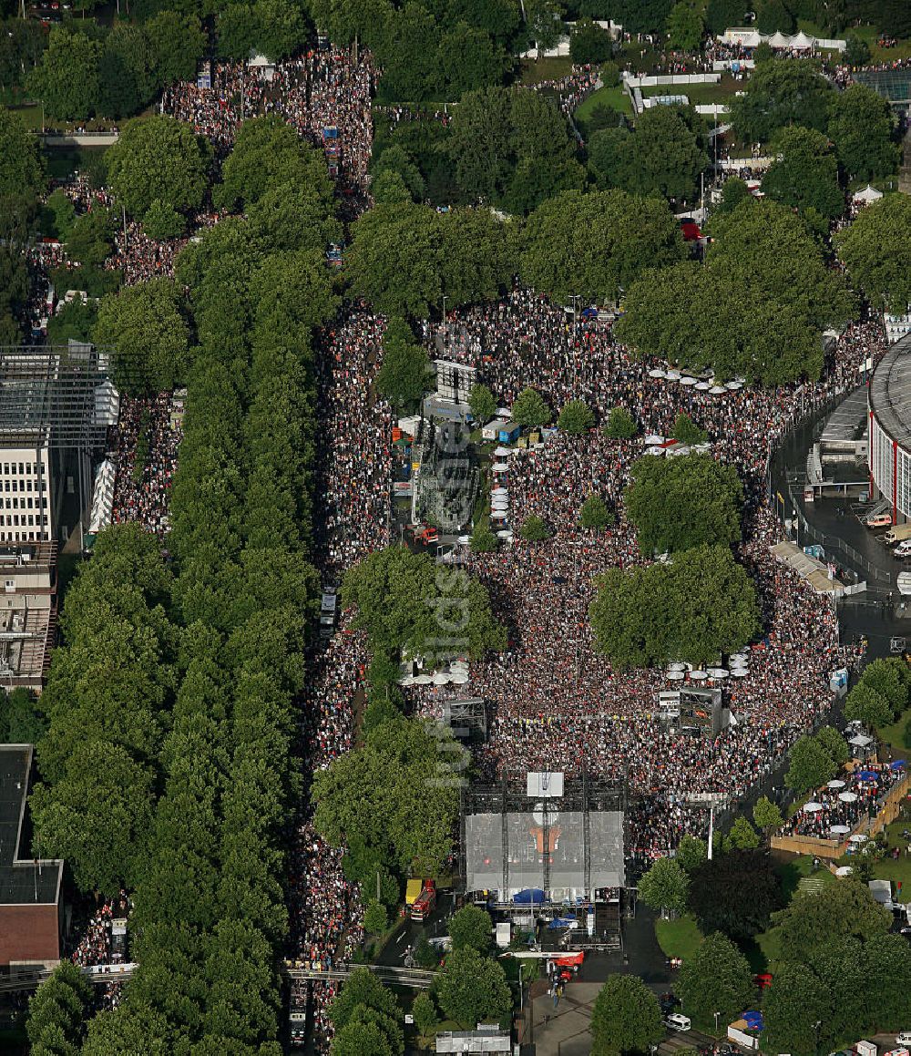 Dortmund von oben - Loveparade 2008 in Dortmund