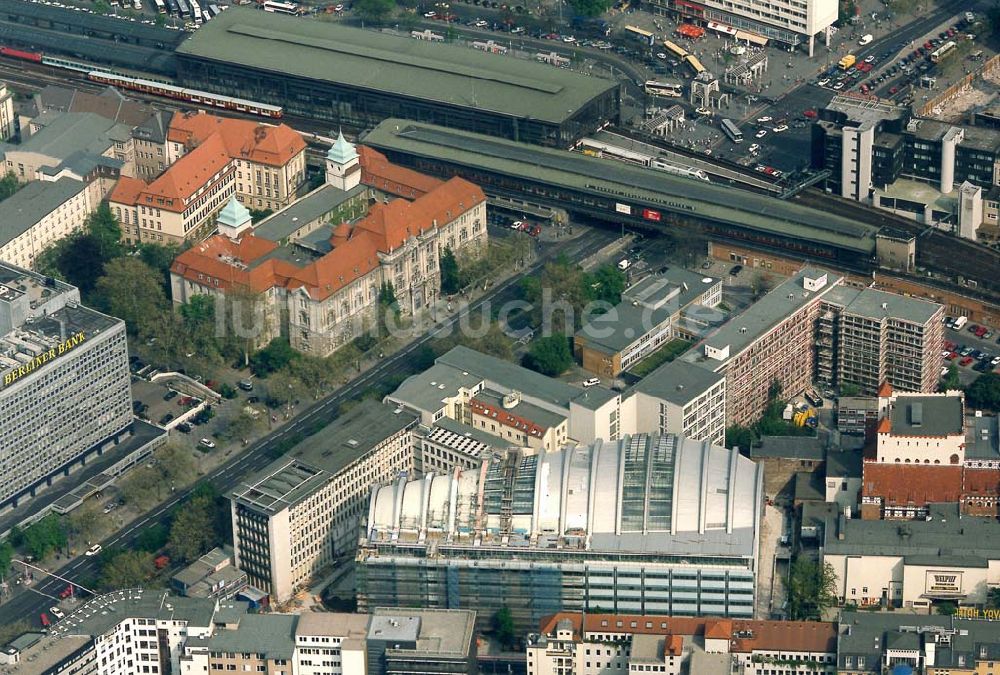 Berlin - Charlottenburg von oben - Ludwig-Erhard-Haus der IHK Berlin vor der Fertigstellung.