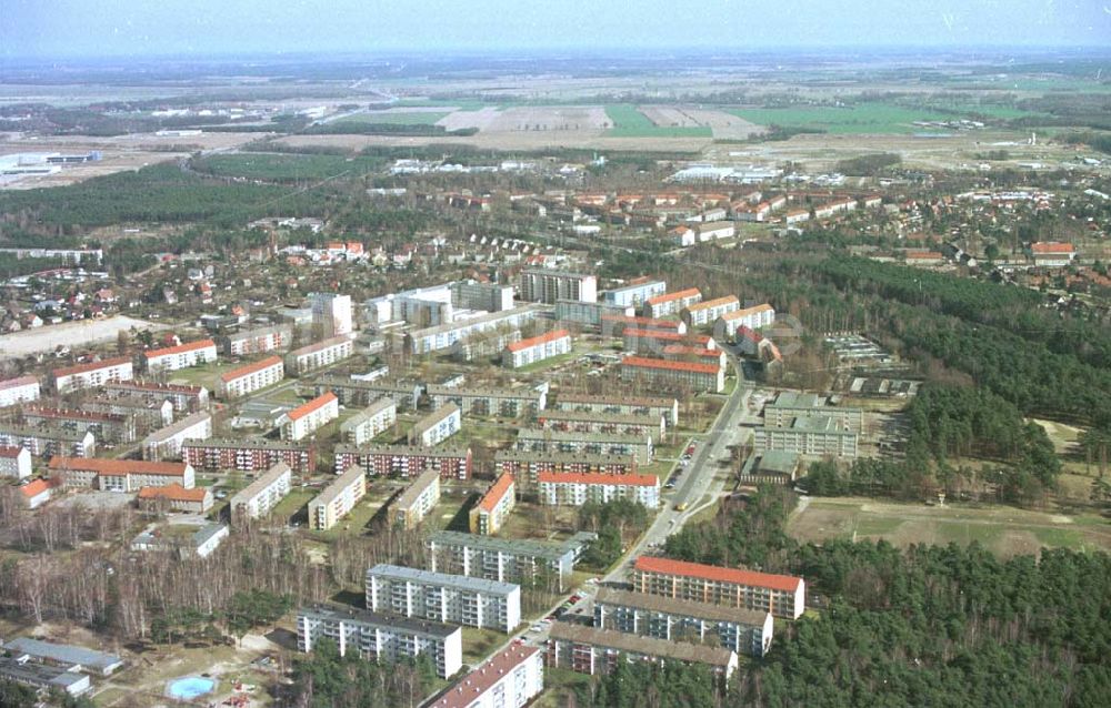 Ludwigsfelde / Brandenburg aus der Vogelperspektive: Ludwigsfelde mit südlichem Berliner Ring in Brandenburg.