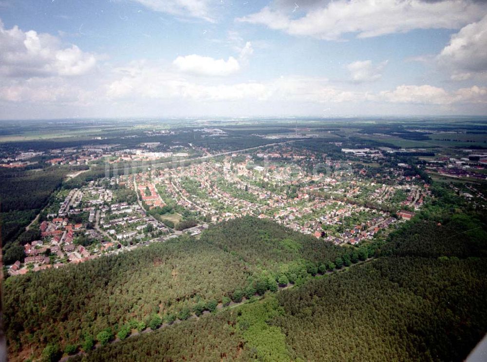 Luftaufnahme Ludwigsfelde / Brandenburg - Ludwigsfelde aus südwestlicher Richtung am südlicher Berliner Ring.