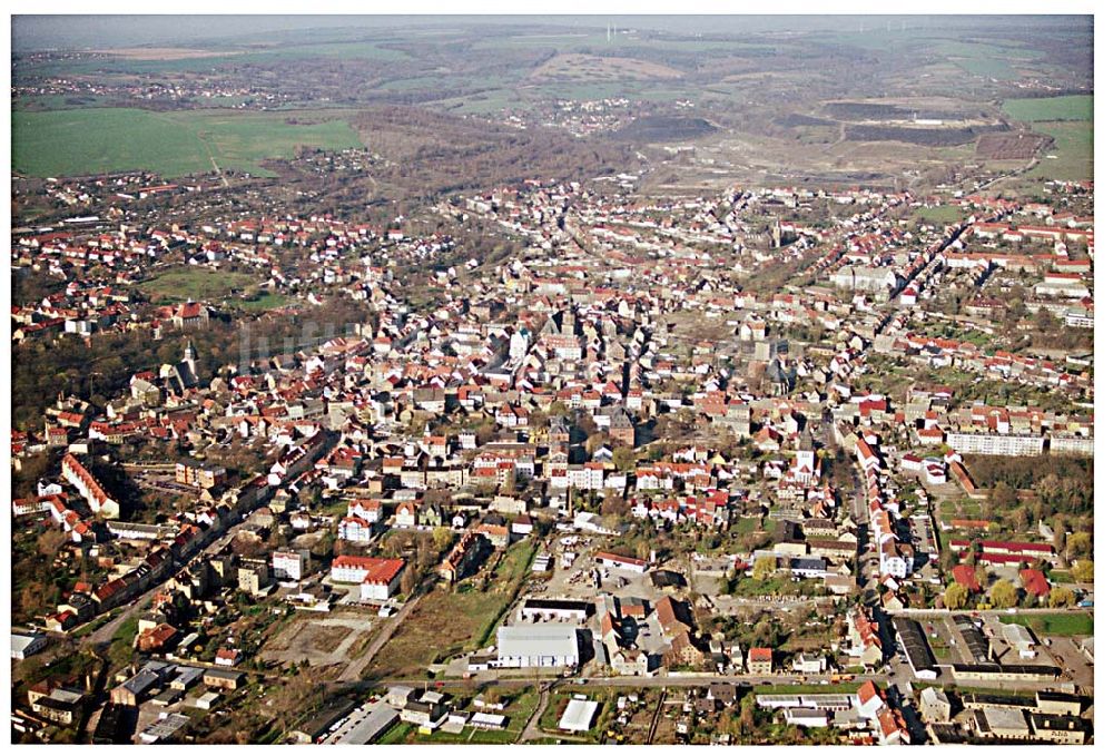 Eisleben aus der Vogelperspektive: Lutherstadt Eisleben / Stadtzentrum von Osten und Norden her betrachtet.