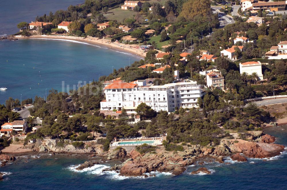 Luftbild Agay - luxuriöses Ambiente in der Esterel-Region bei Agay an der Cote d'Azur in Frankreich