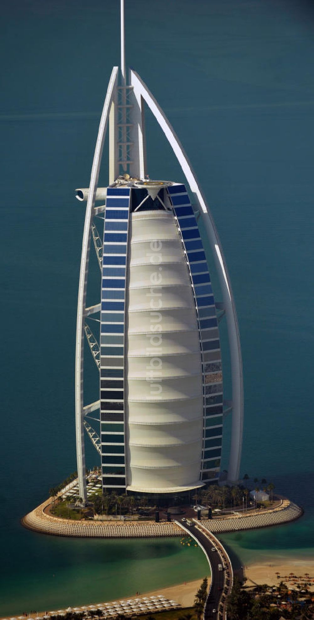 Luftaufnahme DUBAI / DUBAYY - Luxus- Hotel Burj al Arab am Persischen Golf in Dubai