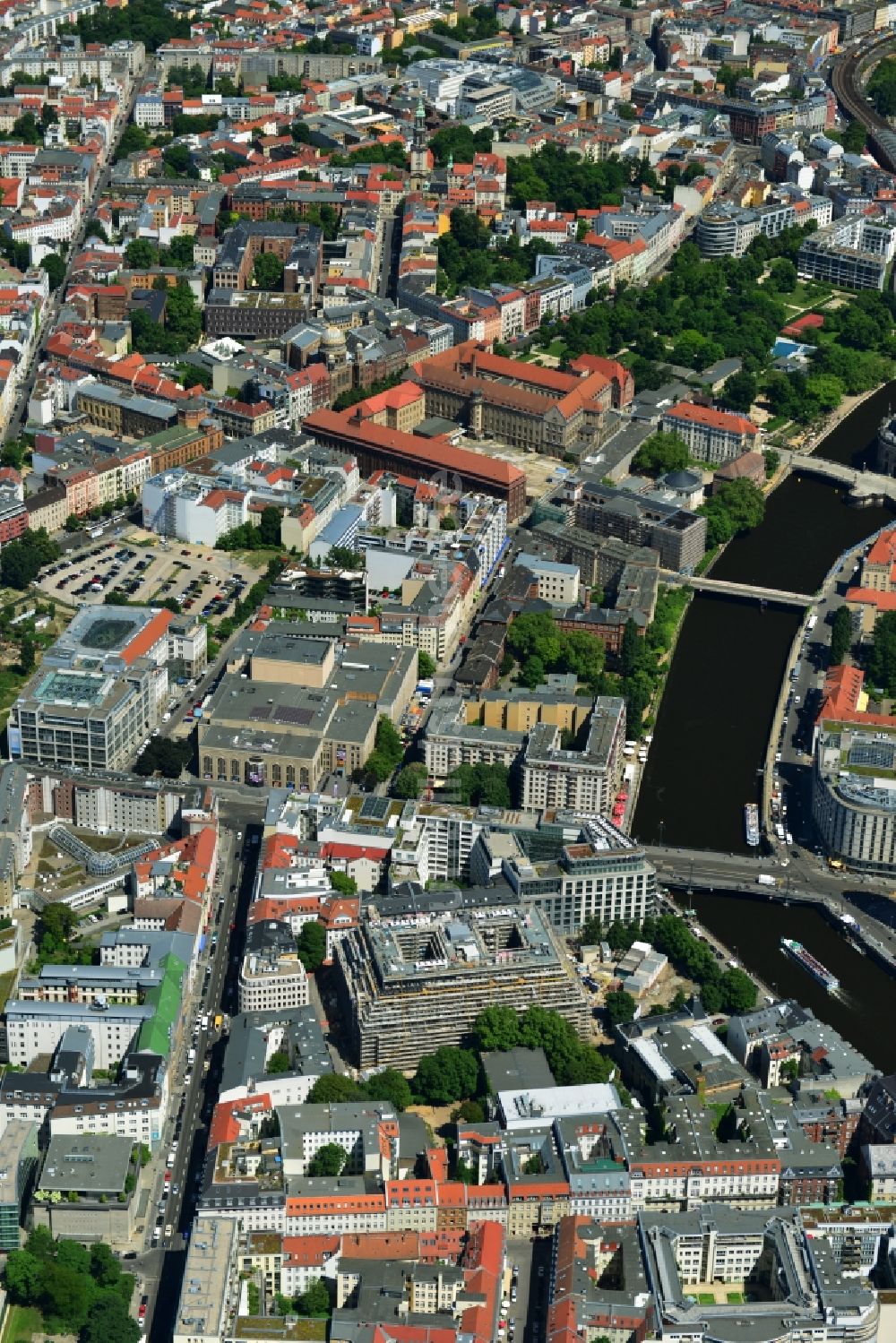 Luftaufnahme Berlin Mitte - Luxus - Wohnungsneubau Baustelle für das Immobilienprojekt yoo berlin in Berlin Mitte