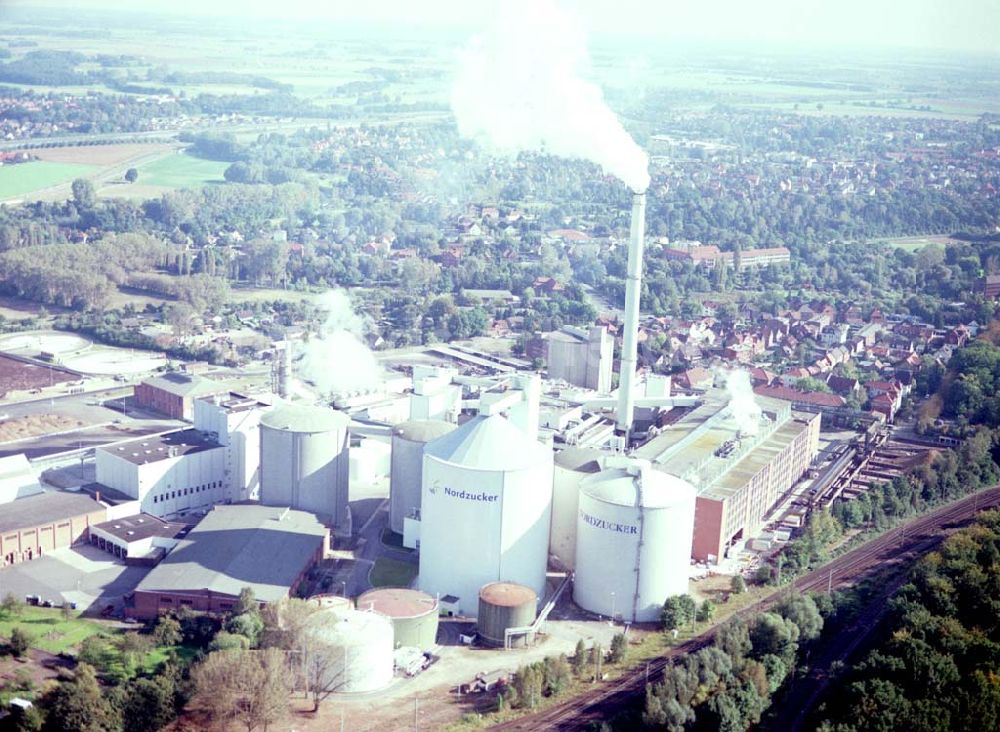 Luftbild Uelzen - Ülzen Nord Zucker Zuckerfabrik 01.10.2002