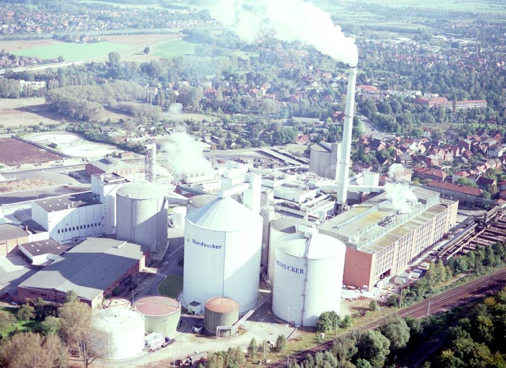 Luftaufnahme Uelzen - Ülzen Nord Zucker Zuckerfabrik 01.10.2002