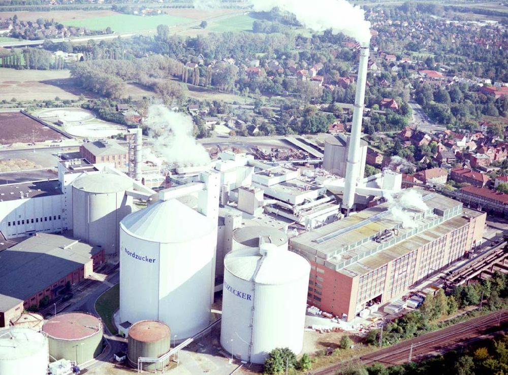 Uelzen von oben - Ülzen Nord Zucker Zuckerfabrik 01.10.2002