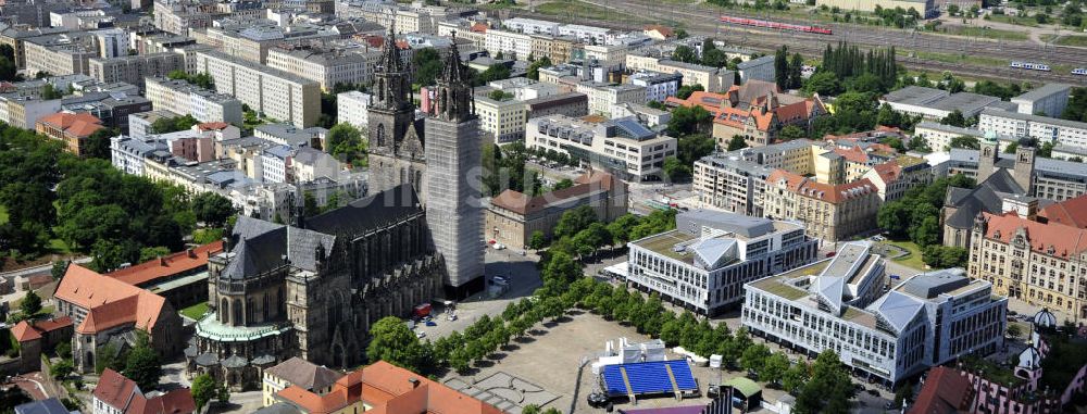 Magdeburg von oben - Magdeburger Dom und das Stadtzentrum