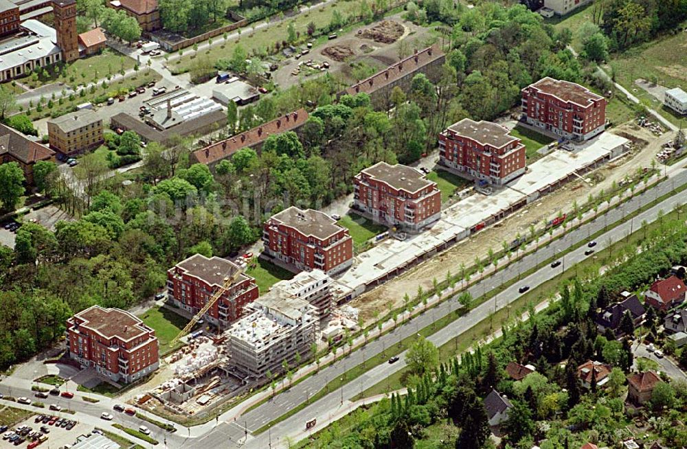 Luftbild Berlin - Biesdorf - 02.Mai 2003 Berlin - Biesdorf Wohnneubau an der Mehrower Allee in Biesdorf.