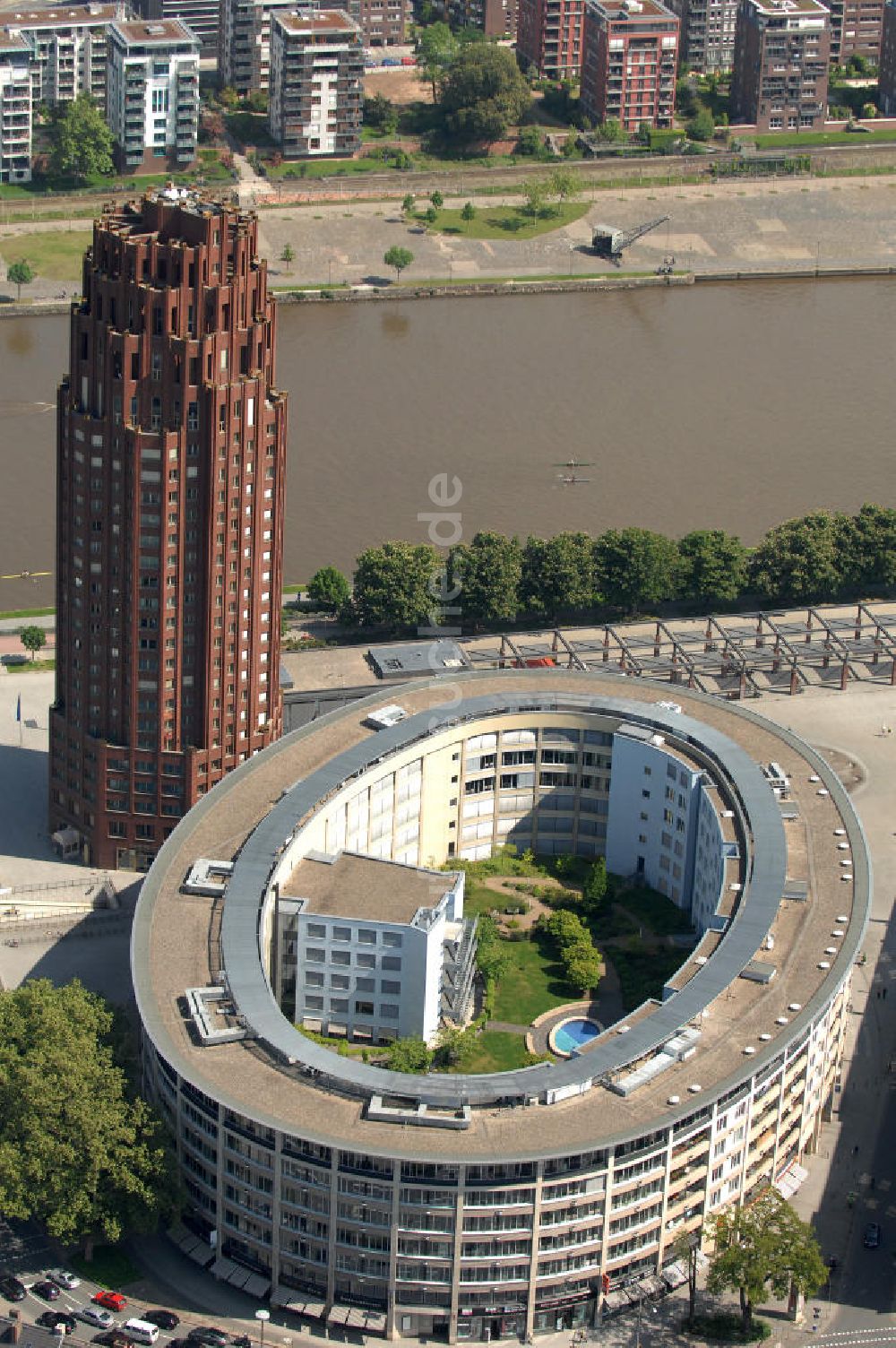 Frankfurt am Main aus der Vogelperspektive: Main Plaza in Frankfurt / Main