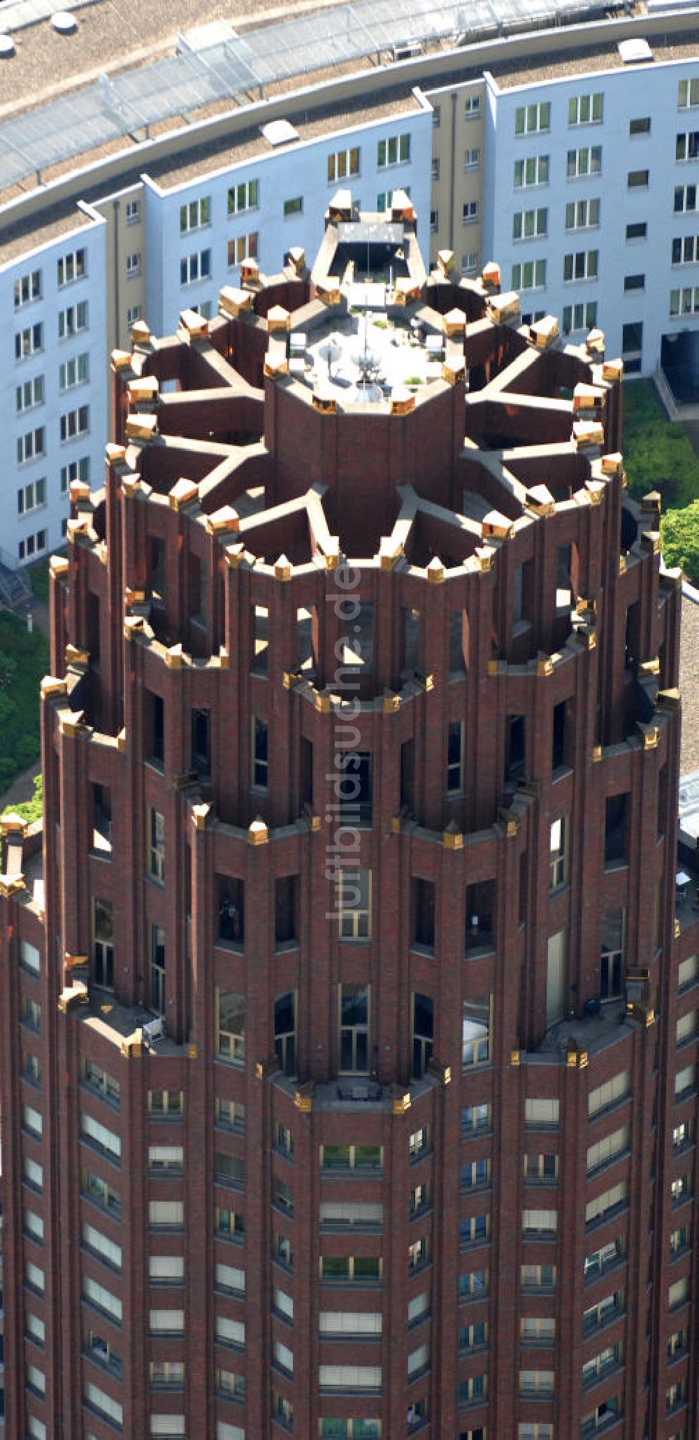 Frankfurt am Main aus der Vogelperspektive: Main Plaza in Frankfurt / Main