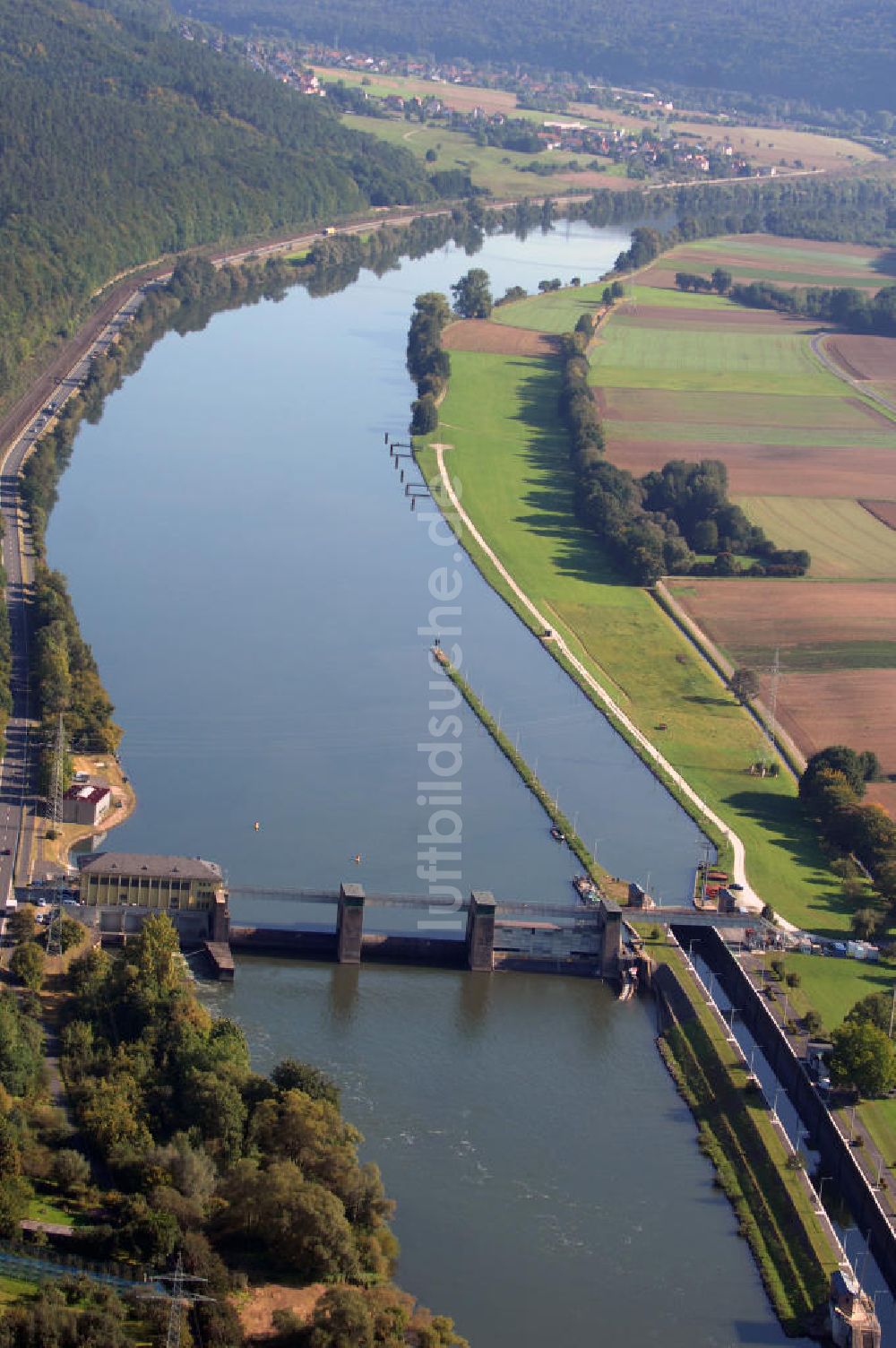 Luftbild Lohr am Main - Main Staustufe am Stadtteil Steinbach in Lohr