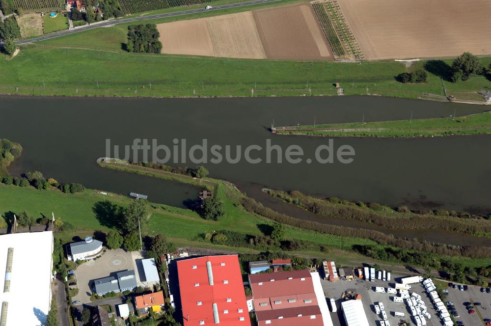 Luftaufnahme Marktbreit - Main Uferbereich Nordufer zwischen Großmannsdorf und Marktbreit