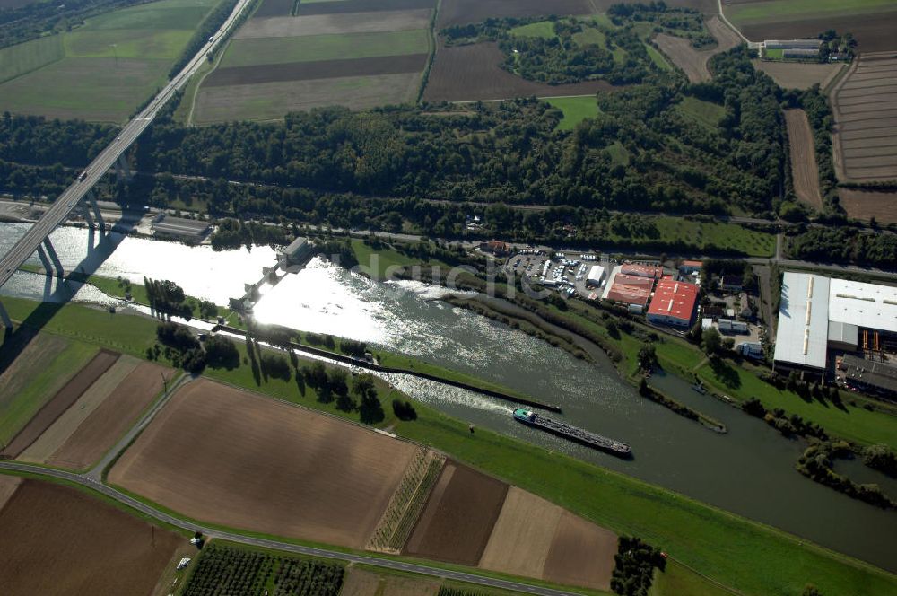 Luftaufnahme Marktbreit - Main Uferbereich Südufer zwischen Marktbreit und Großmannsdorf