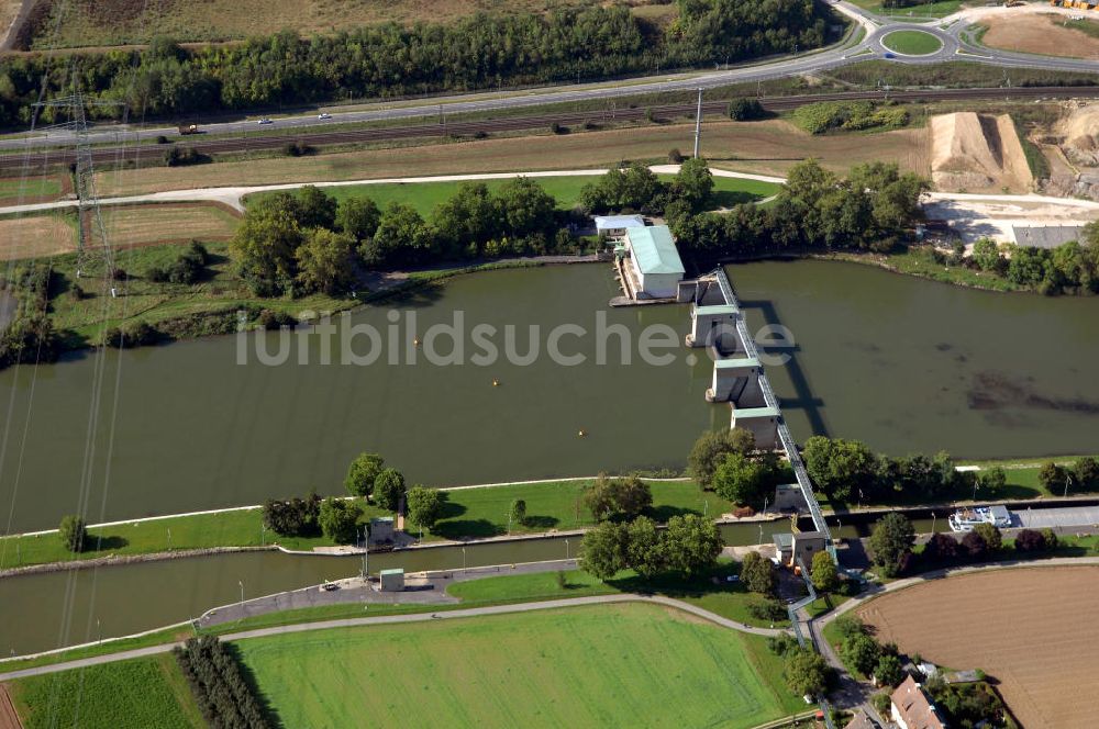 Luftaufnahme Großmannsdorf am Main - Main Uferbereich Südufer zwischen Marktbreit und Großmannsdorf