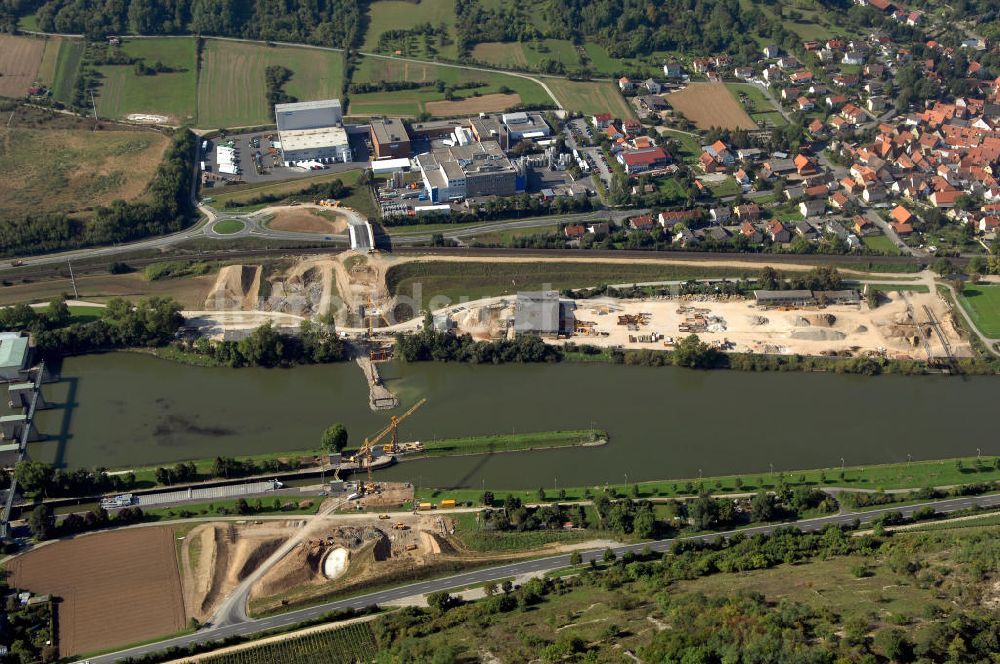 Luftaufnahme Großmannsdorf am Main - Main Uferbereich Südufer zwischen Marktbreit und Großmannsdorf