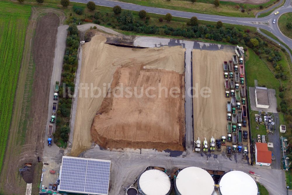 Rosdorf von oben - Mais- Ernte in einem Landwirtschaftsbetrieb in Rosdorf im Bundesland Niedersachsen, Deutschland