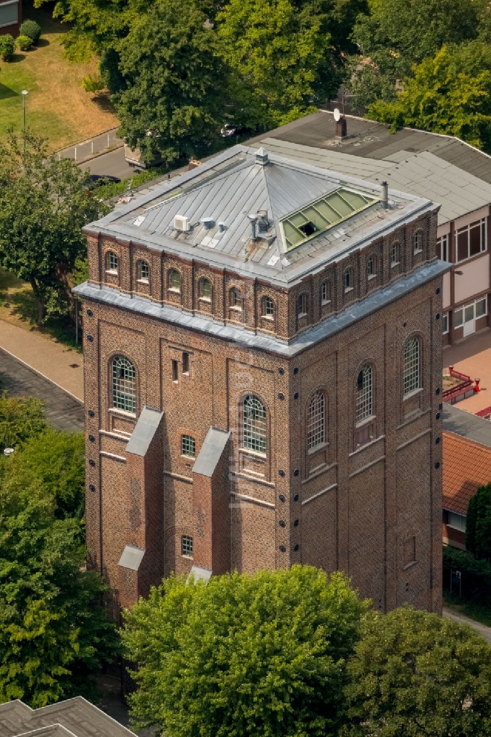 Bochum von oben - Malakowturm des Institut für Medizinische Ethik und Geschichte der Medizin der Ruhr-Universität Bochum im Bundesland Nordrhein-Westfalen, Deutschland