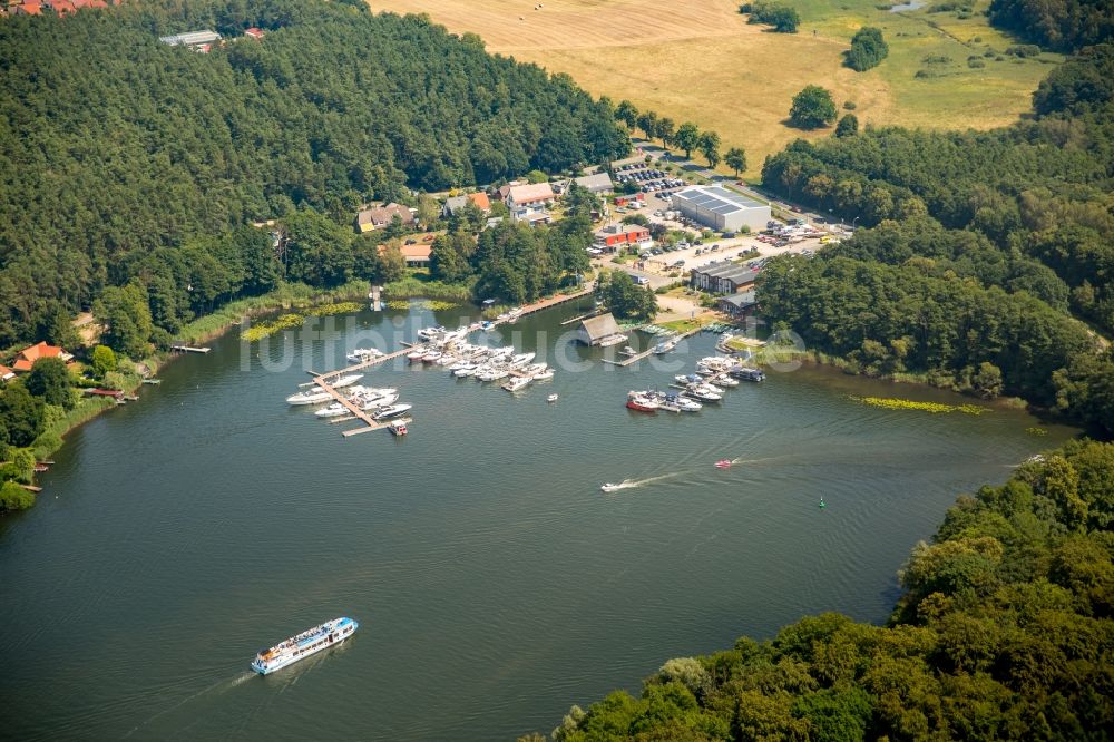 Eldenburg von oben - Marina Eldenburg - Hafenbereich am Ufer des Reeckkanals in Eldenburg im Bundesland Mecklenburg-Vorpommern