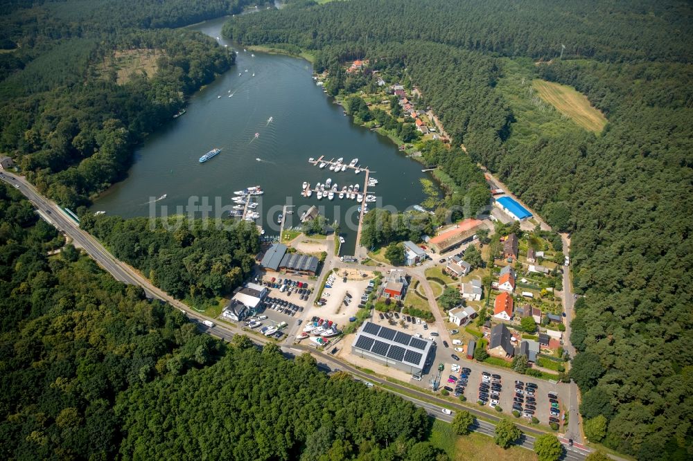 Eldenburg von oben - Marina Eldenburg - Hafenbereich am Ufer des Reeckkanals in Eldenburg im Bundesland Mecklenburg-Vorpommern