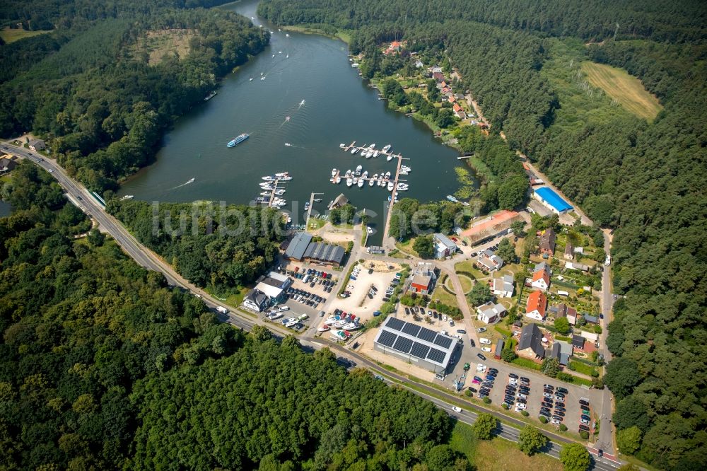 Eldenburg aus der Vogelperspektive: Marina Eldenburg - Hafenbereich am Ufer des Reeckkanals in Eldenburg im Bundesland Mecklenburg-Vorpommern